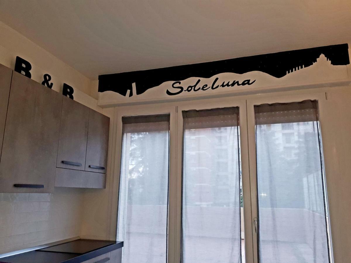 Soleluna Fiera 6 Rooms Bologna Bagian luar foto